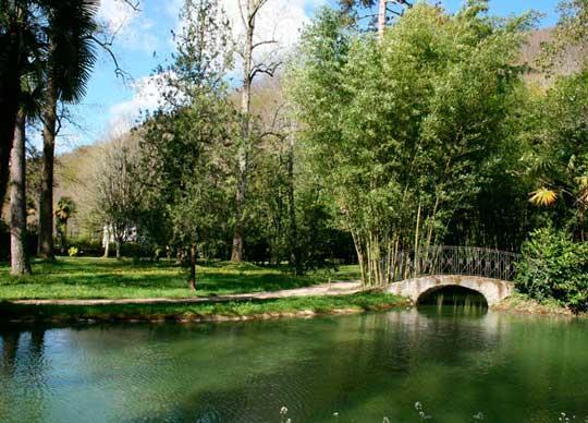 Hotel Urgain Oronoz-Mugaire Buitenkant foto