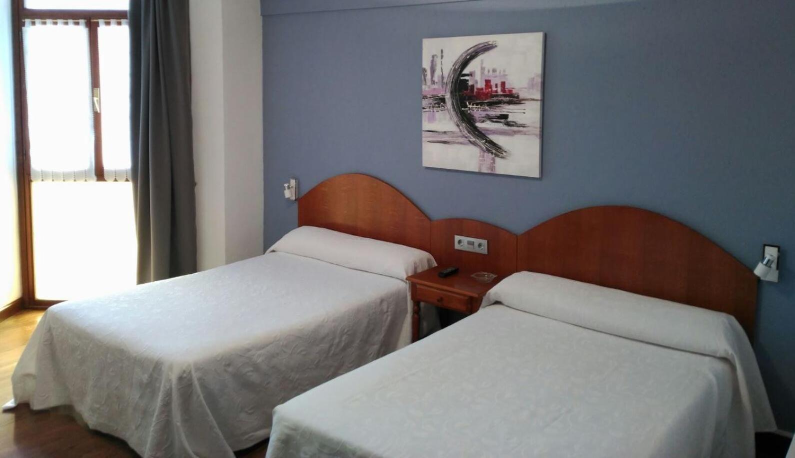 Hotel Urgain Oronoz-Mugaire Buitenkant foto